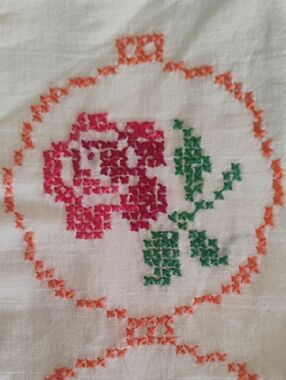 EMBROIDERED  ROSE  🌹 STANDARD PILLOWCASE VINTAGE VNPLVC